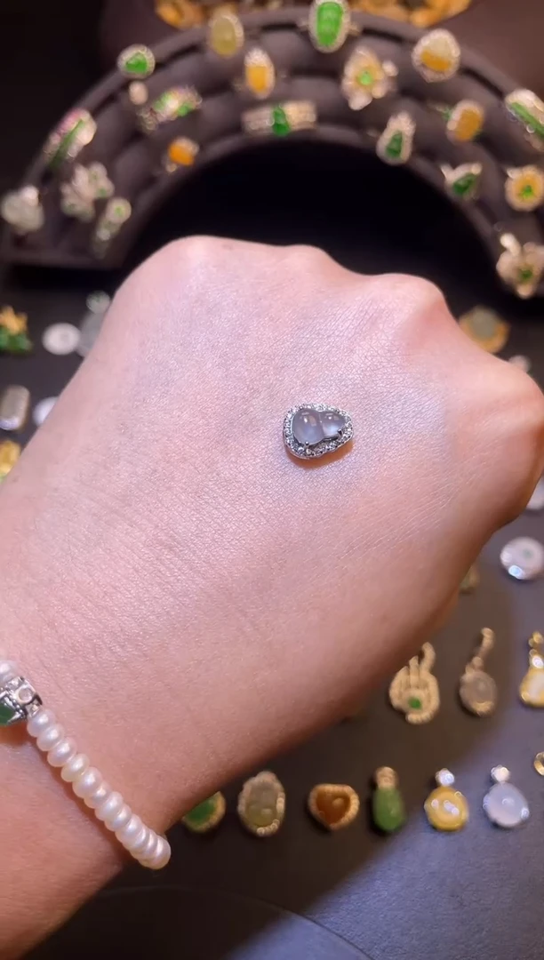 吊坠(不含链)银S925镶嵌翡翠1