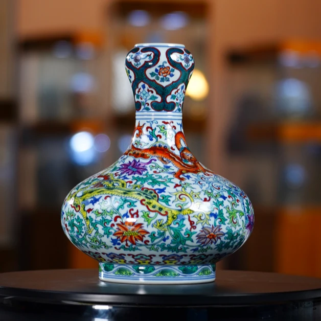 【樊匠造器】斗彩五龙蒜头尊