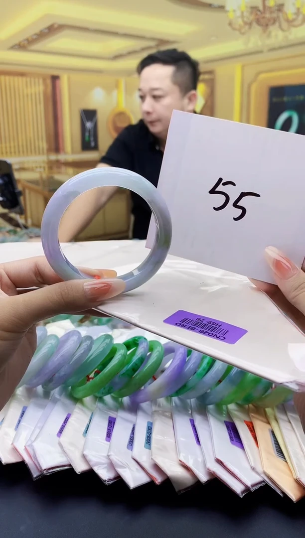 未镶嵌手镯翡翠AAAA