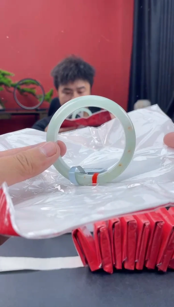未镶嵌手镯翡翠6