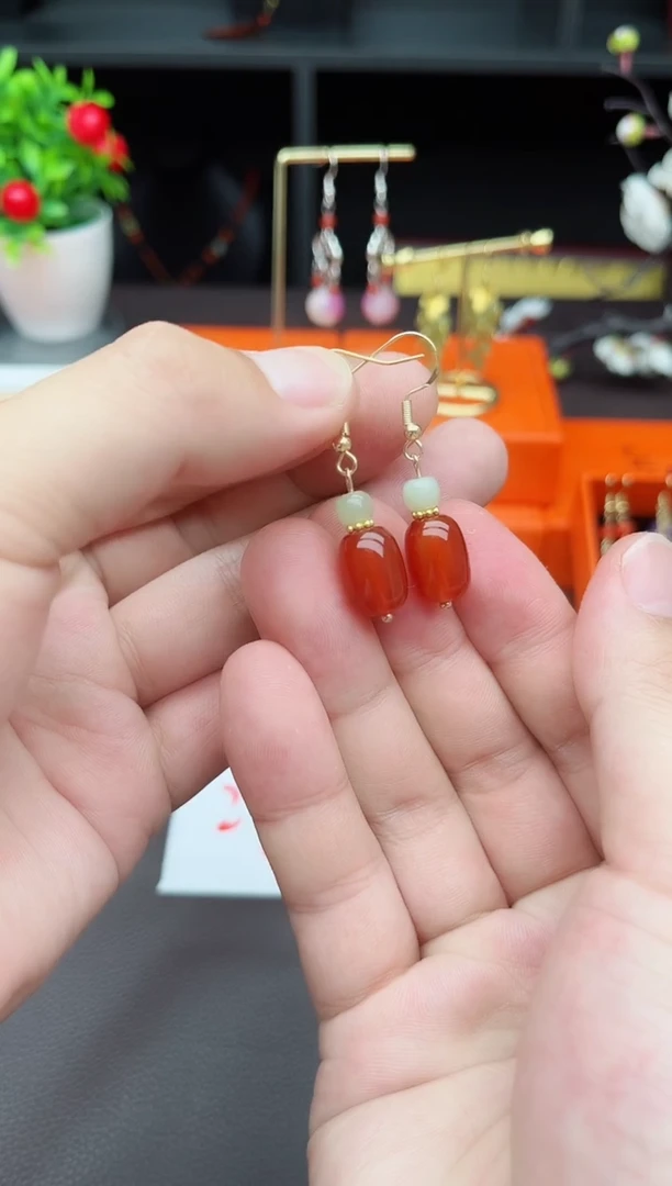 玛瑙/玉髓耳钉银S925镶嵌335000