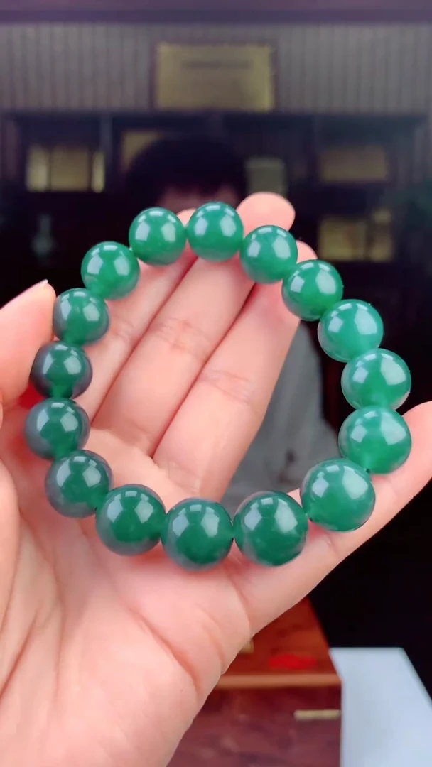 【闪购商品】翡翠颈饰未镶嵌天然A货翡翠（拍一发二)