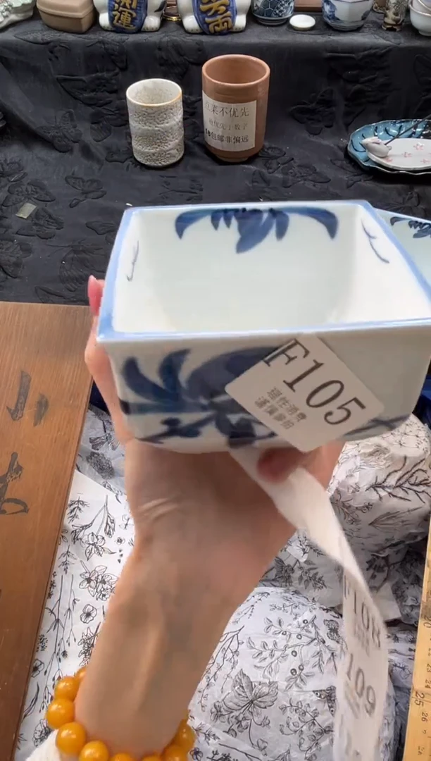 瓷片朵***_       F105