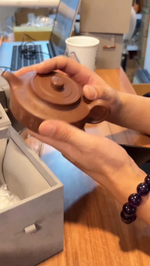 茶壶紫砂紫砂壶梁军朋110642周盘壶无事此静坐