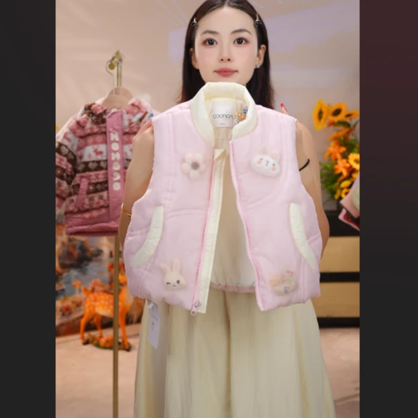 MOMOCO冬季25新款女童可爱猫咪夹棉保暖无袖棉马甲