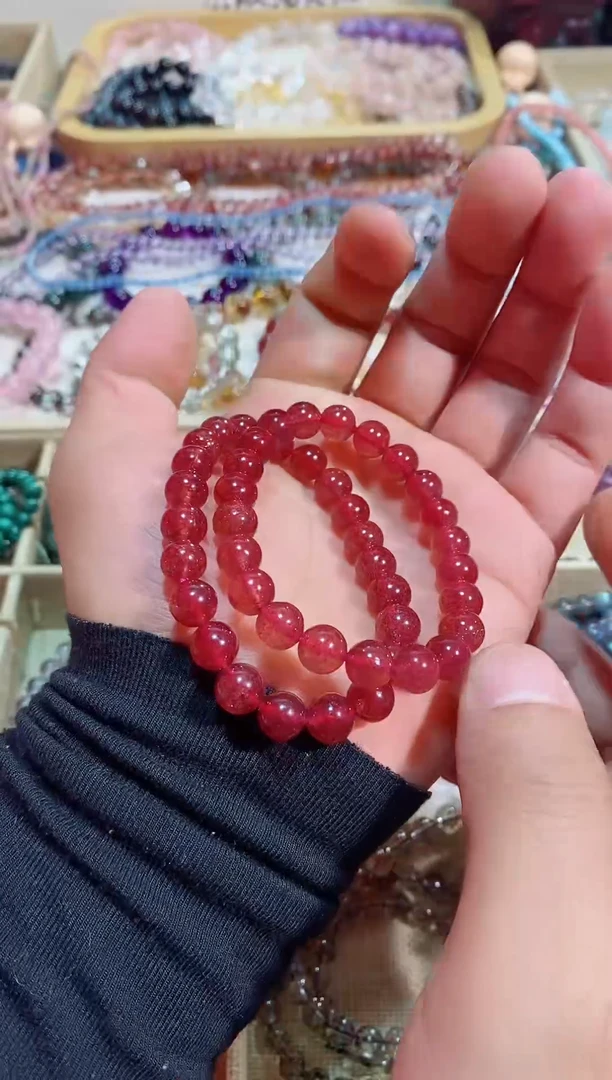 【闪购商品】水晶手链未镶嵌鸽血红草莓晶8m+（多样性发其一)