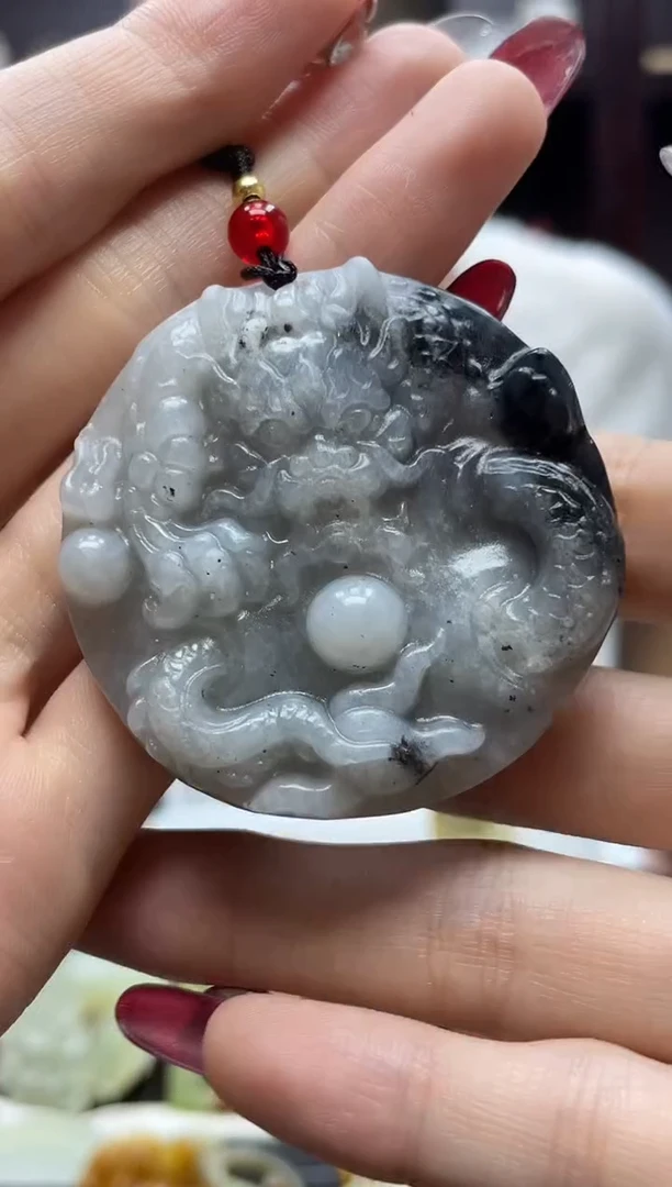 未镶嵌岫玉吊坠·