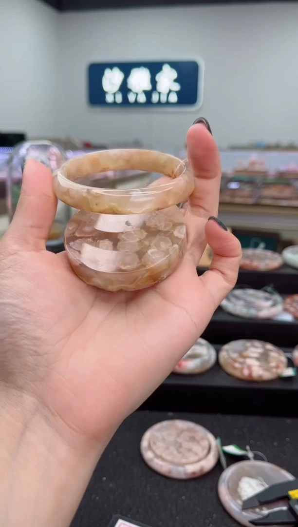 石英质玉手镯未镶嵌58圈口（赠品镯心）1886171