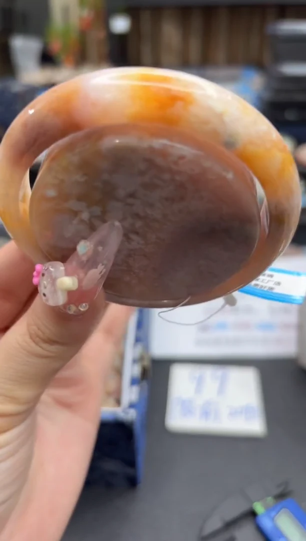 未镶嵌手镯石英质玉378(61圈赠送镯心)