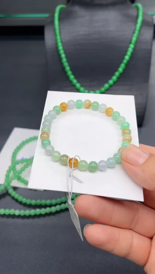 未镶嵌手串翡翠多人