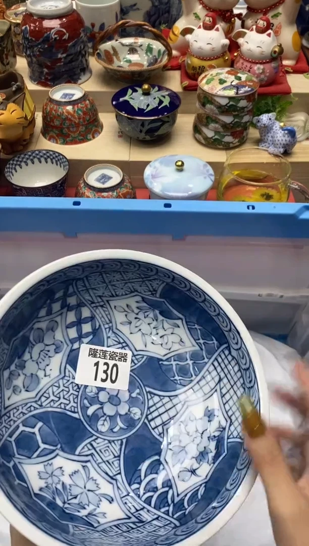 瓷片依**雪隆莲瓷器欢迎大家