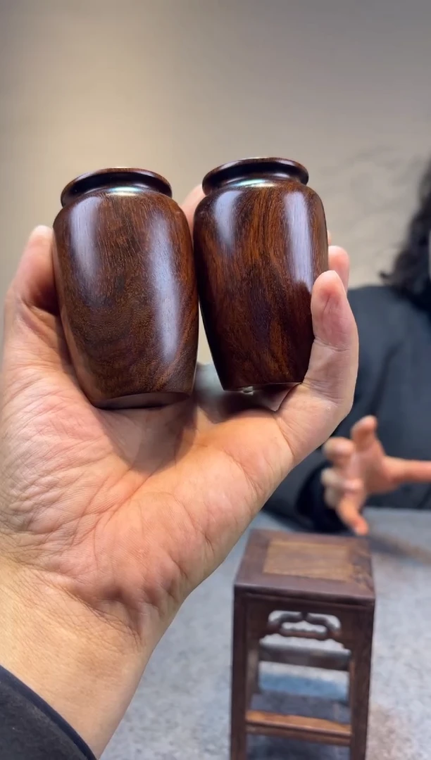 檀香紫檀（小叶紫檀）小叶紫檀