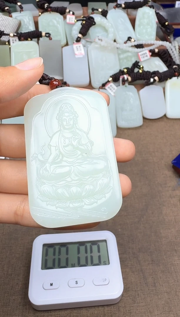 和田玉未镶嵌颈饰1