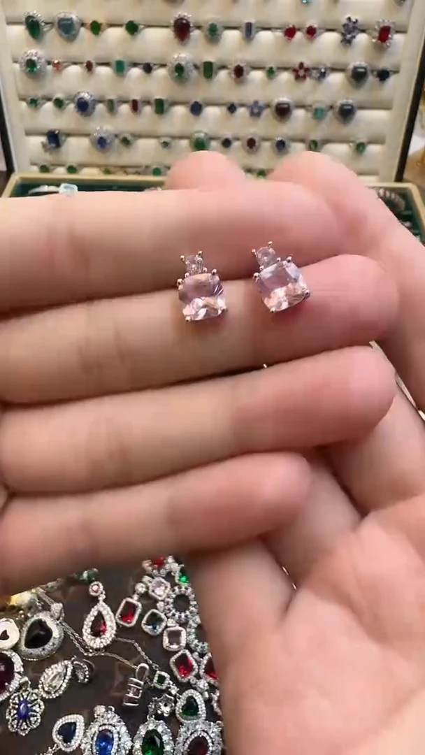 未镶嵌耳饰碧玺碧玺耳饰