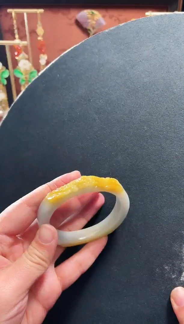 【闪购商品】翡翠手镯未镶嵌手镯  50-53