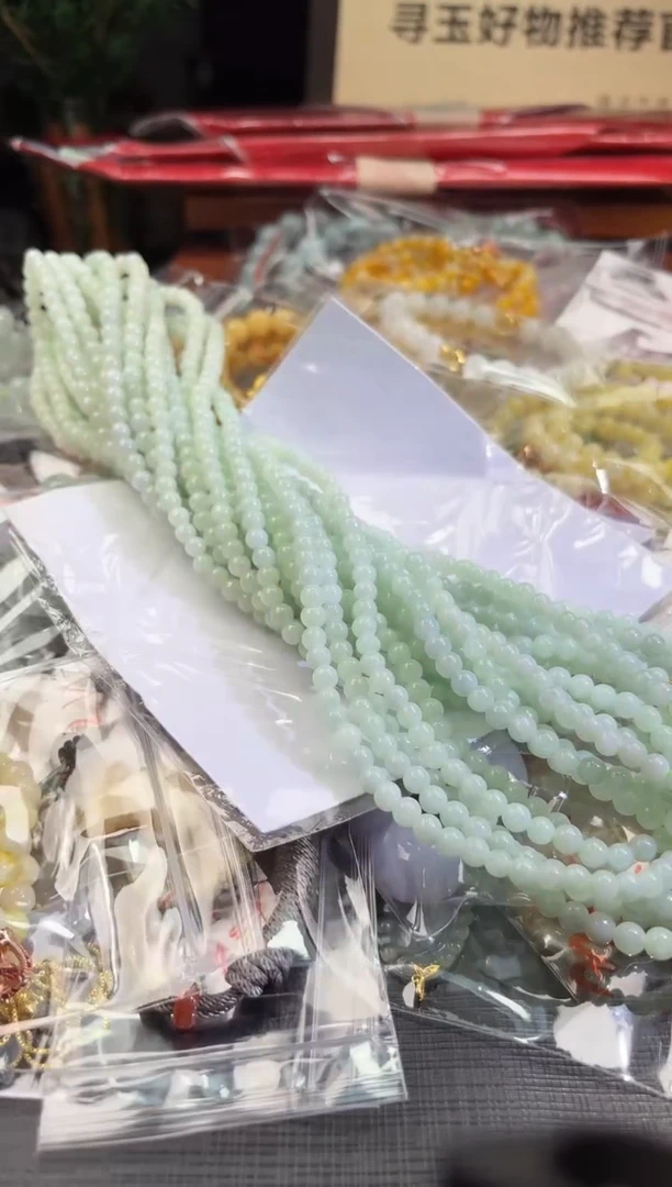 翡翠未镶嵌颈饰100710508 随机发仅一件