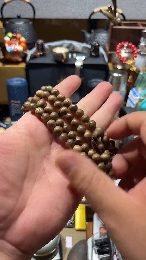 瓷片闪购商品 如图所示