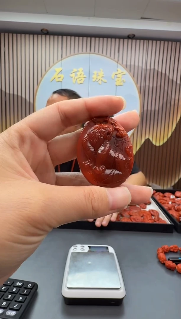 未镶嵌雕刻南红玛瑙065ZB1009产品一个