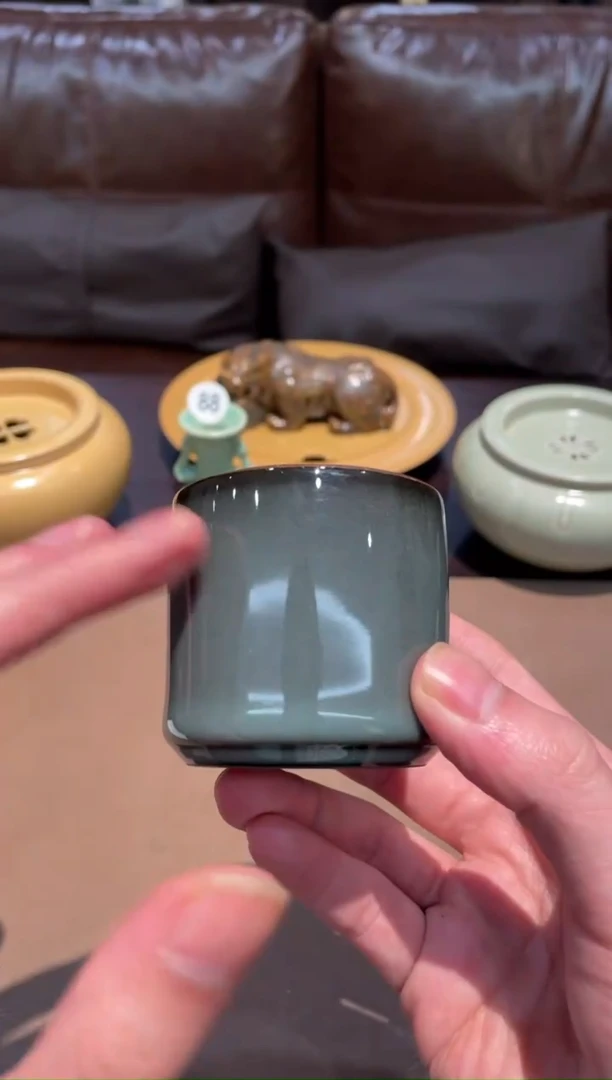 90窑承青瓷铁胎扳指杯