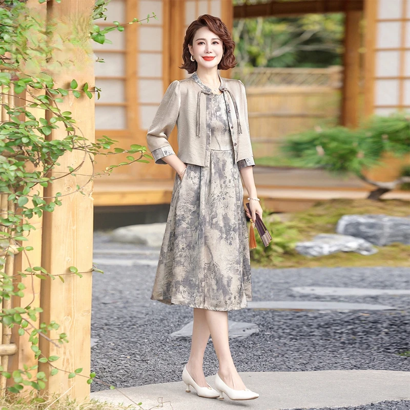 品牌妈妈春夏装2025新款中老年人连衣裙两件套洋气减龄套装裙