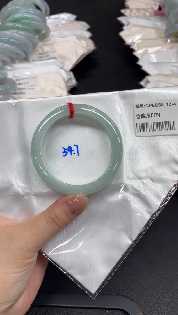 未镶嵌手镯翡翠翡翠手镯