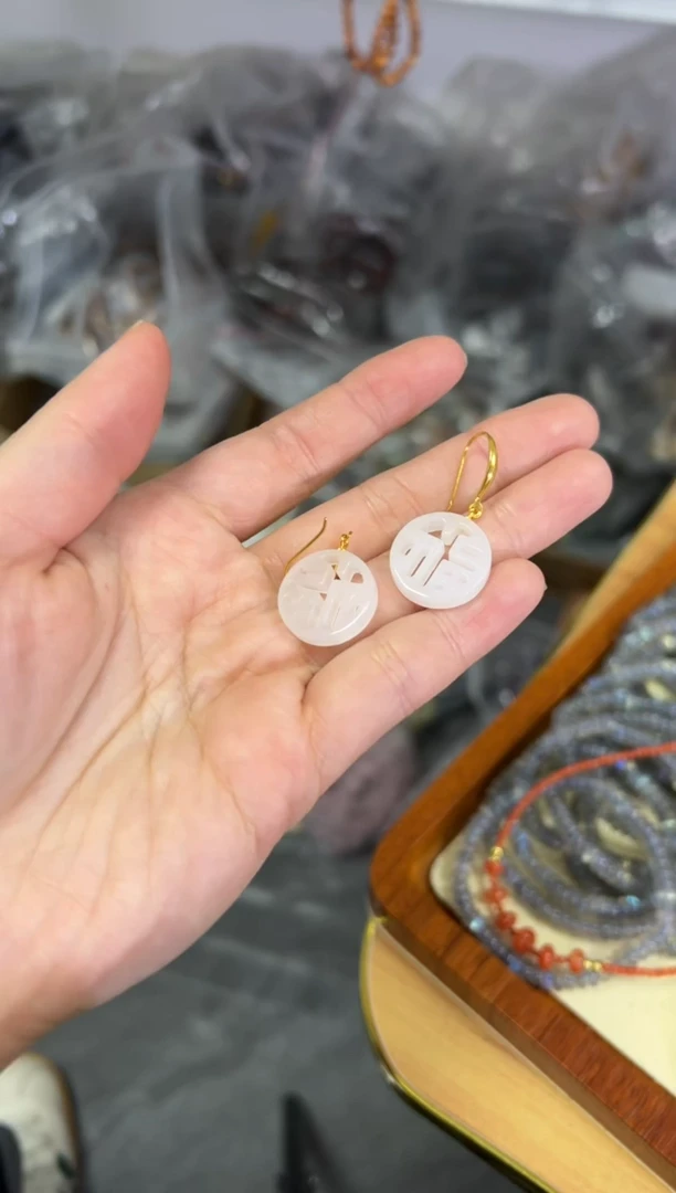 【闪购商品】和田玉颈饰银S925镶嵌和田白玉福字银耳钩[2975]