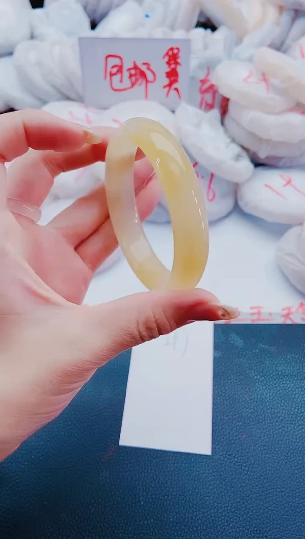 未镶嵌手镯石英质玉L97-58-59