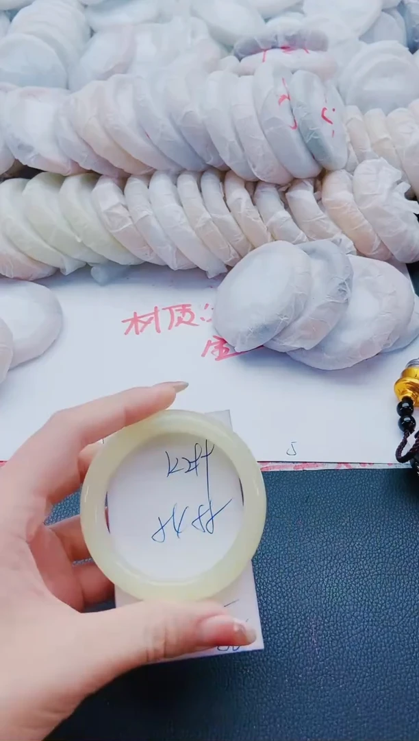 未镶嵌手镯石英质玉K299-54-55