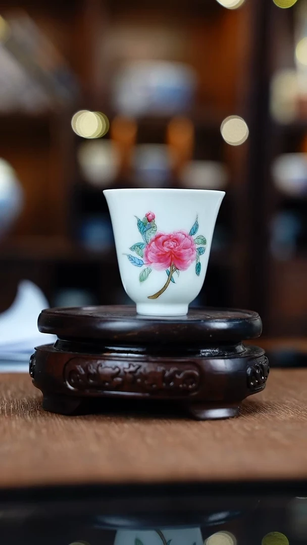 手工粉彩牡丹闻香杯