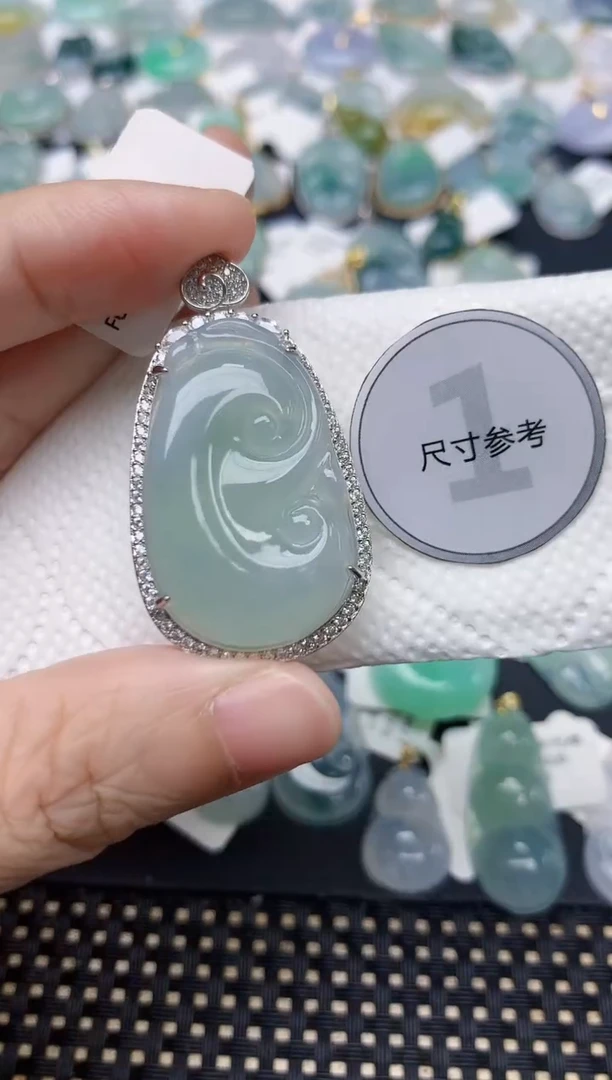 颈饰银S925镶嵌翡翠天然缅甸A货翡翠
