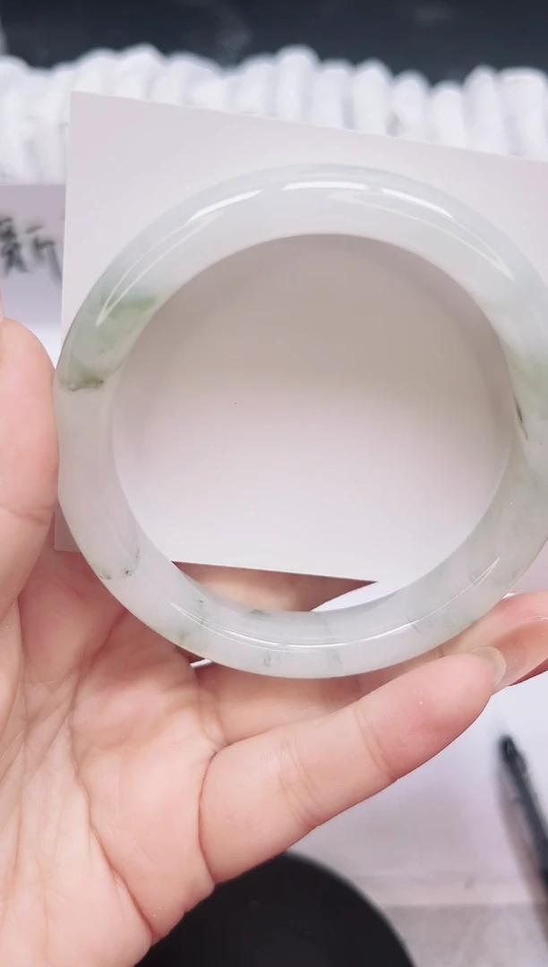 未镶嵌手镯石英质玉12-61.4