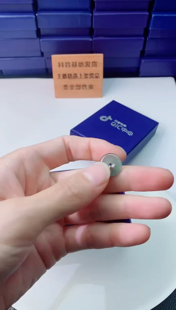 翡翠未镶嵌颈饰11111111