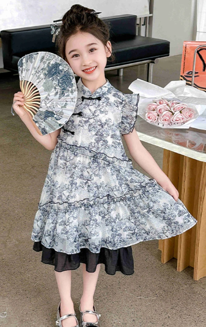 【柠】24027款女童连衣裙2025夏季洋气中大童有油墨画风连衣裙