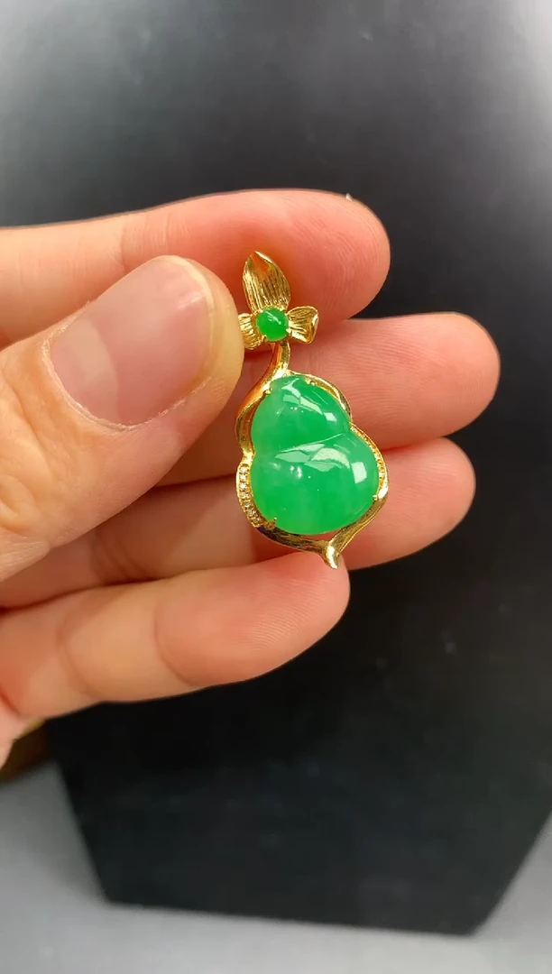 颈饰未镶嵌翡翠葫芦