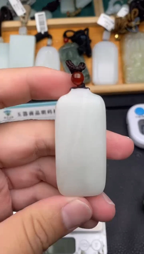 颈饰未镶嵌和田玉和田玉
