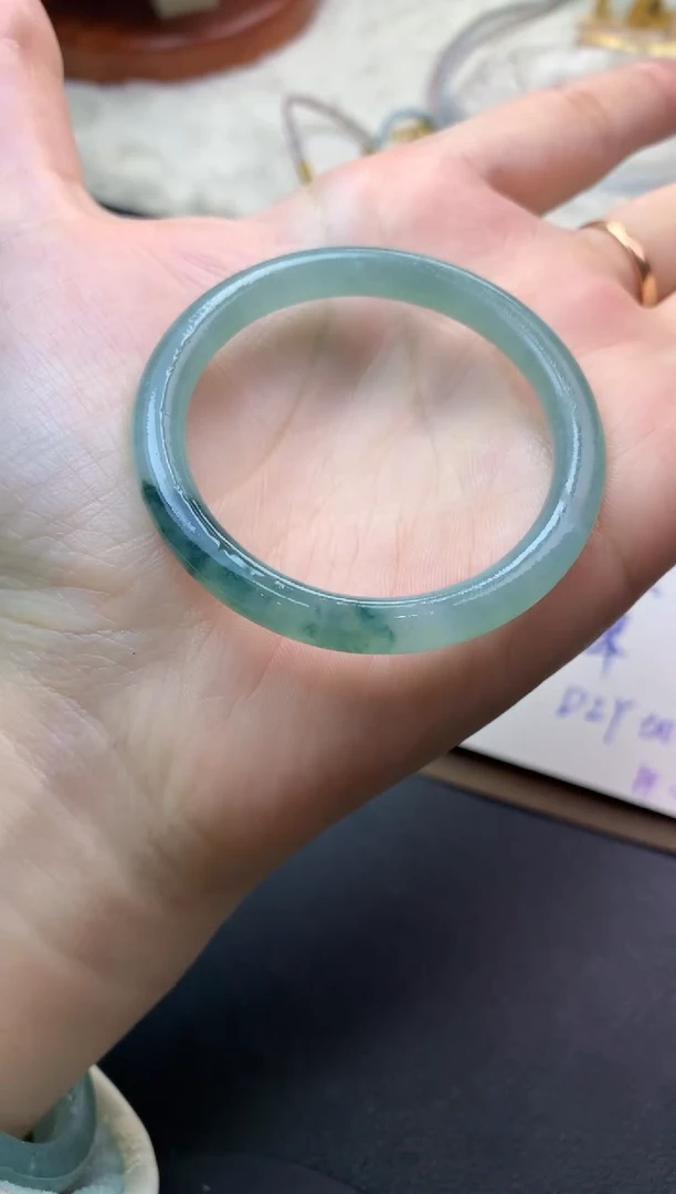 未镶嵌定制翡翠毛货