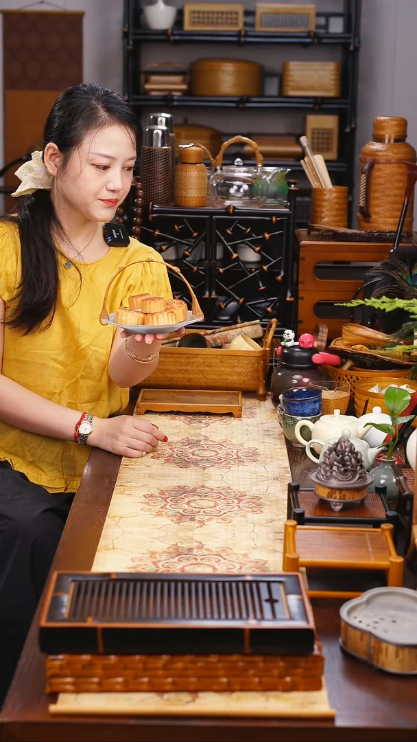 波浪青绿云彩盘哈哈哈