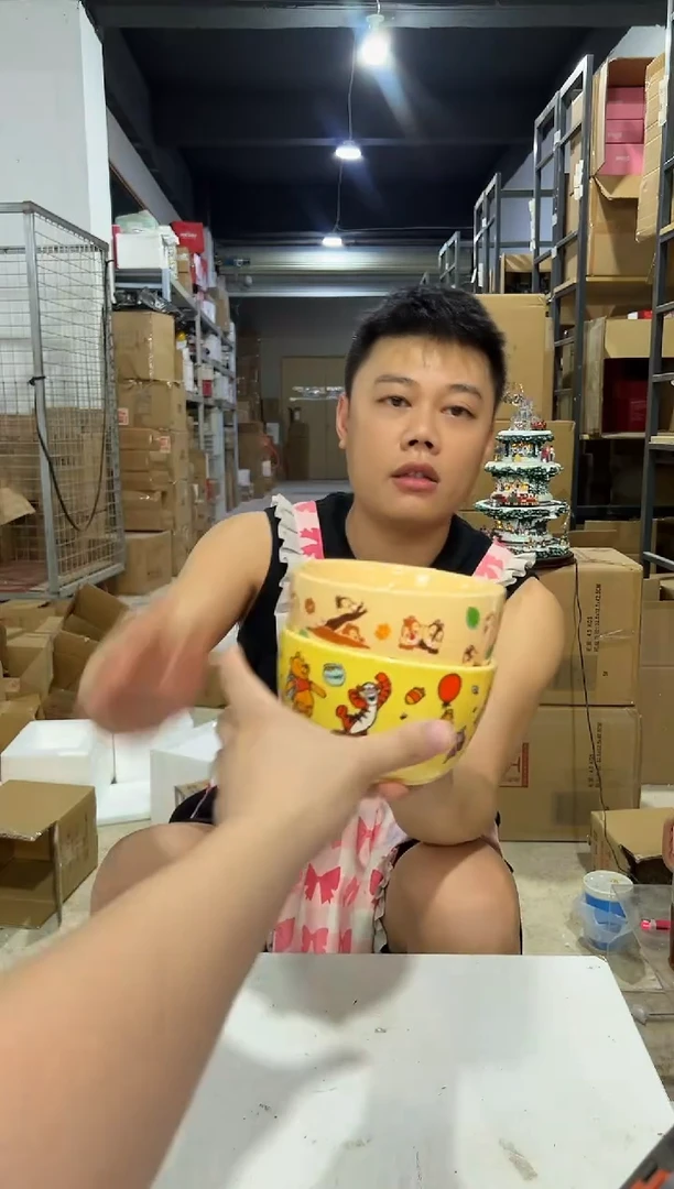 瓷片维尼大碗加奇奇蒂蒂大碗