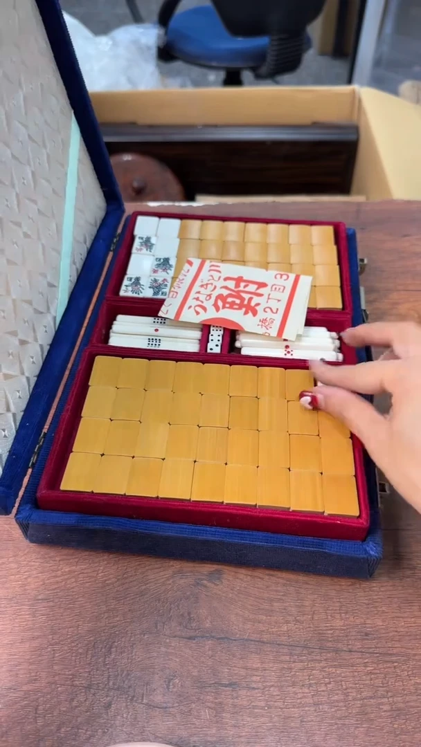 请***作玫瑰不用长高恋者自会弯腰