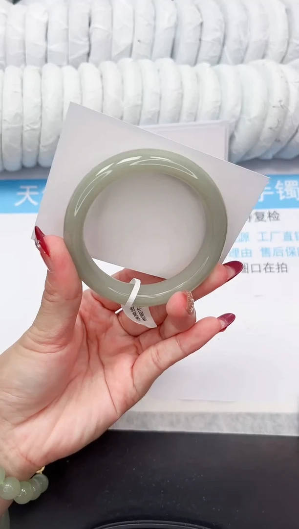 未镶嵌手镯石英质玉181-53.5D