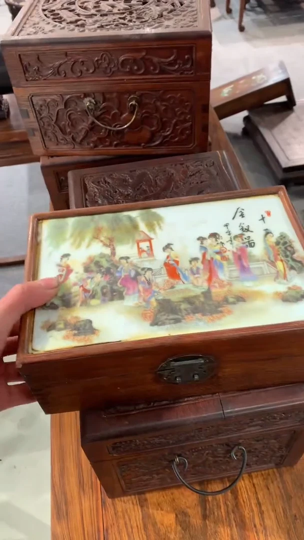 【闪购商品】花梨木类木雕手绘瓷盘收纳盒