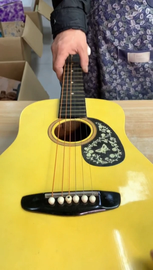 .75默认微瑕，no退no换，介意勿拍