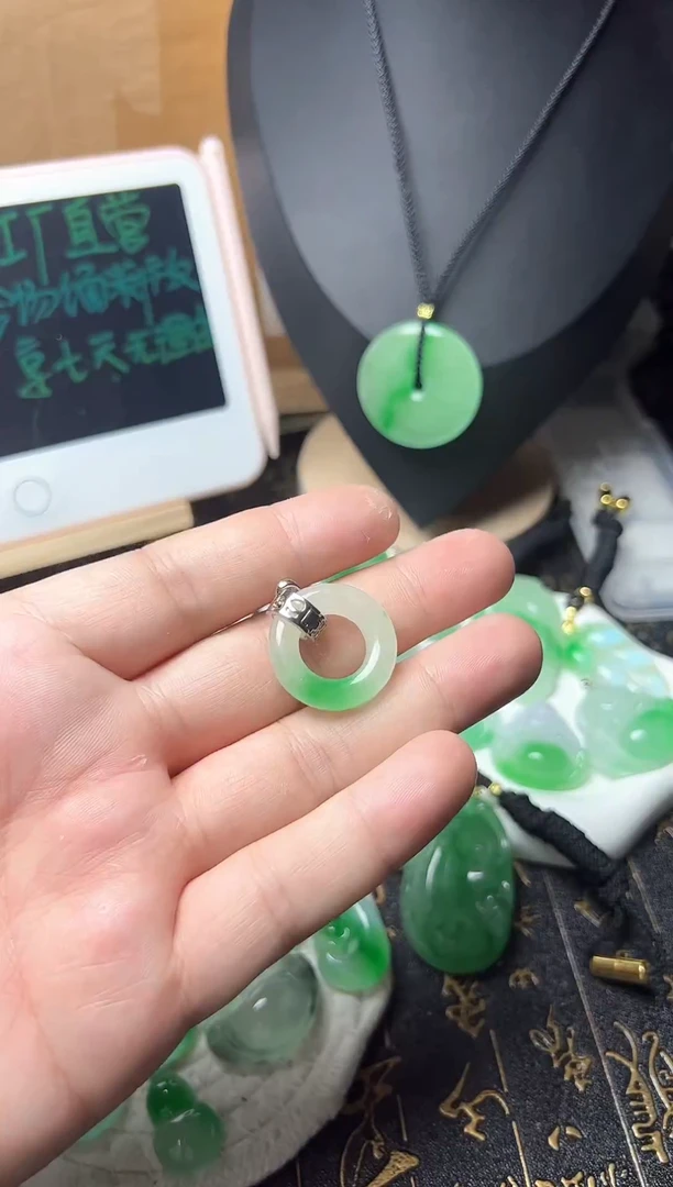 颈饰未镶嵌翡翠所见即所得，一图一物