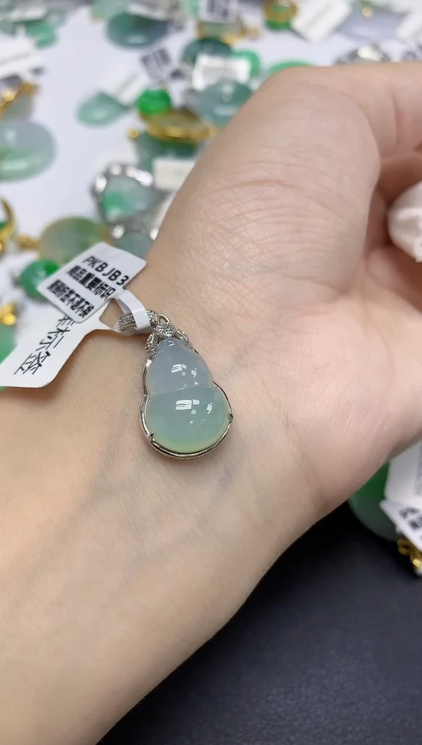 颈饰未镶嵌翡翠天然缅甸翡翠A货多样性发一件