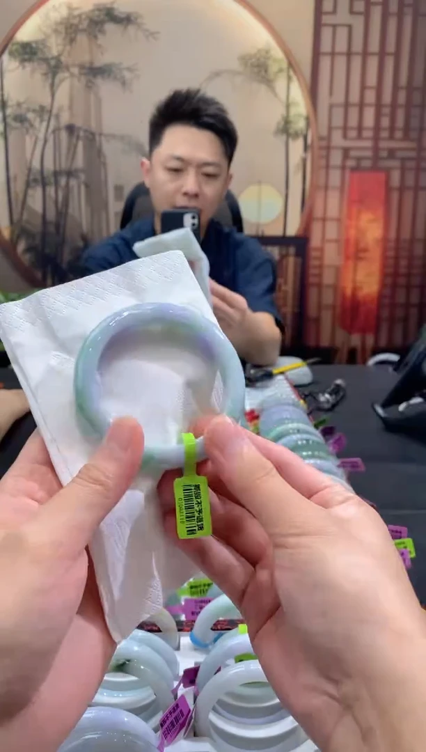 未镶嵌手镯翡翠000051797
