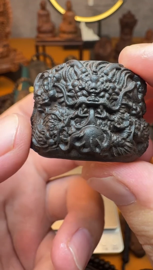 贡木把件《巴布亚贡木》九龙扳指