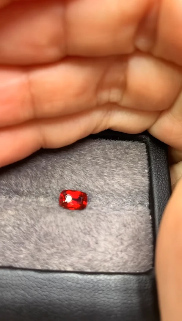 【闪购商品】定制尖晶石裸石未镶嵌枕型 抹谷红色调 1.20ct