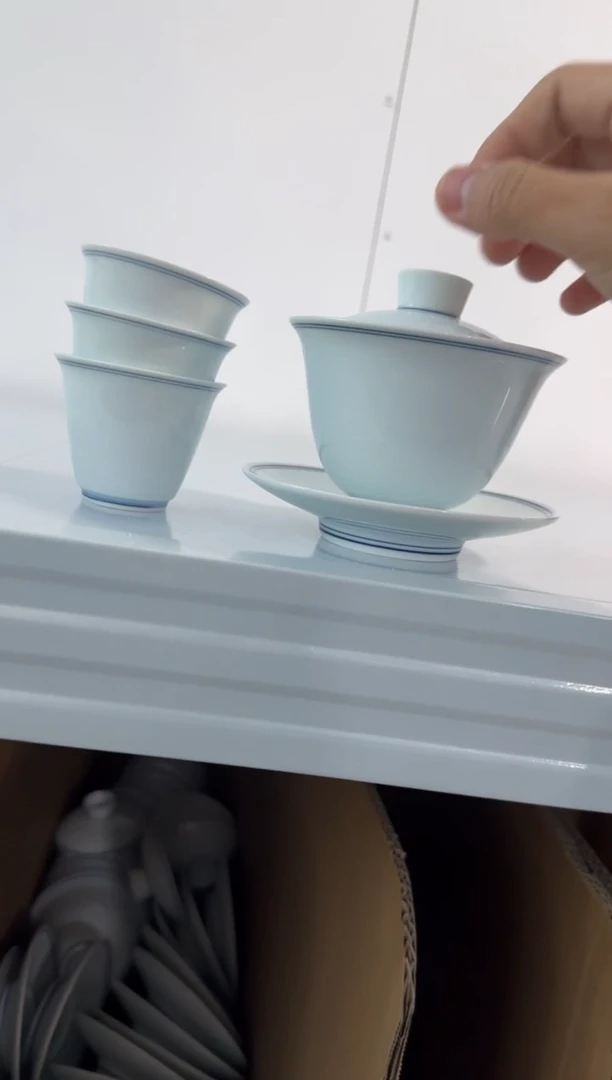 @@            一盖碗三杯