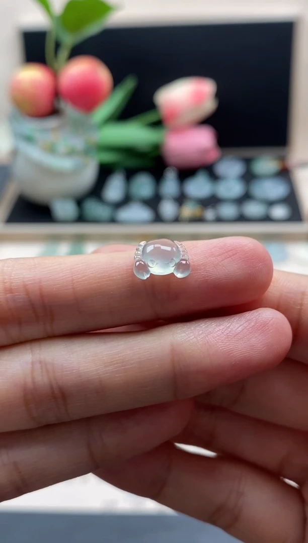 翡翠未镶嵌颈饰翡翠冰种裸石