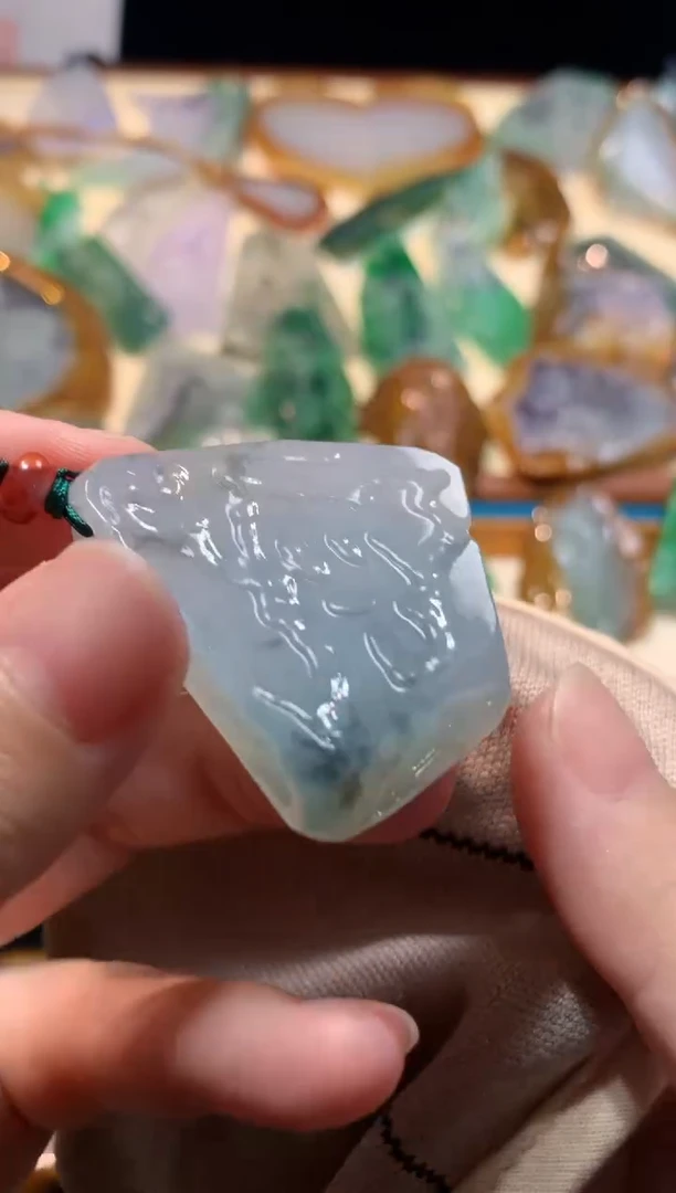 吊坠(不含链)未镶嵌翡翠吊坠